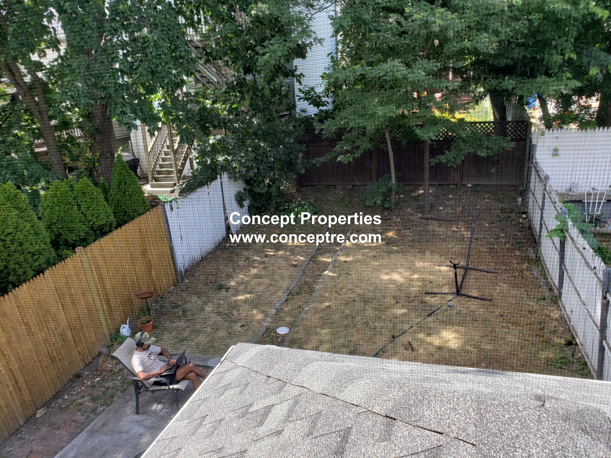 126 Saratoga St, East Boston