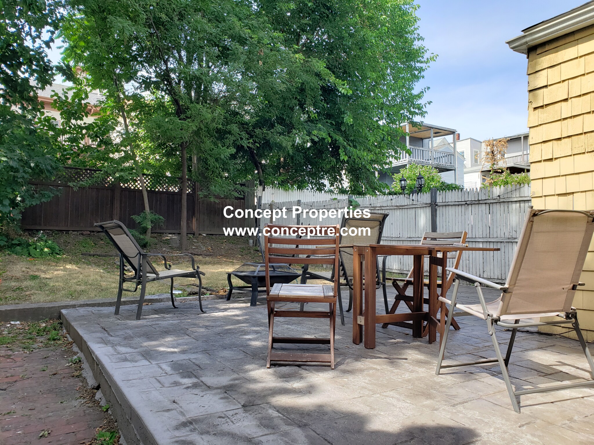 126 Saratoga St, East Boston