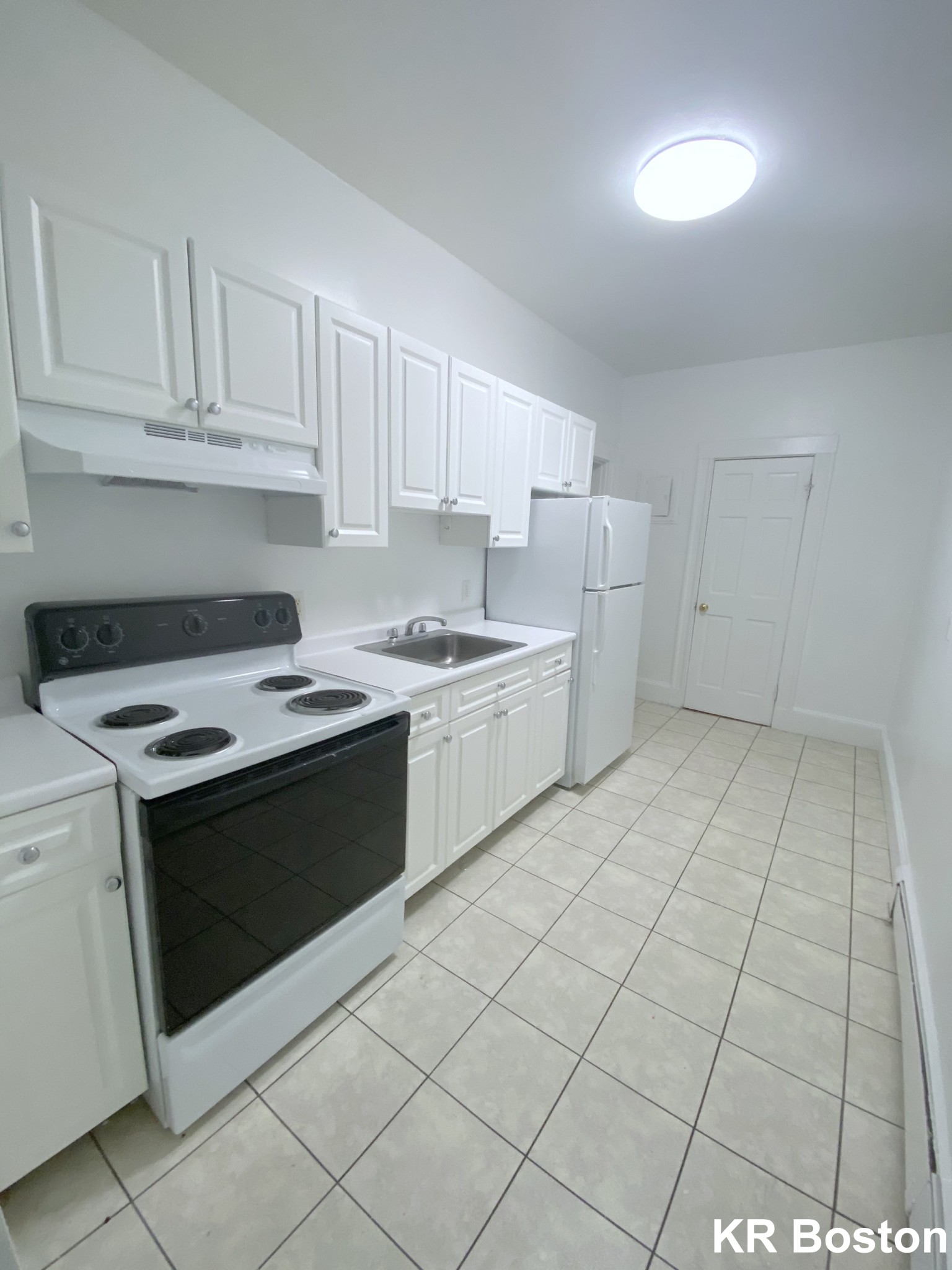 25 Fairbanks St, Washington Square