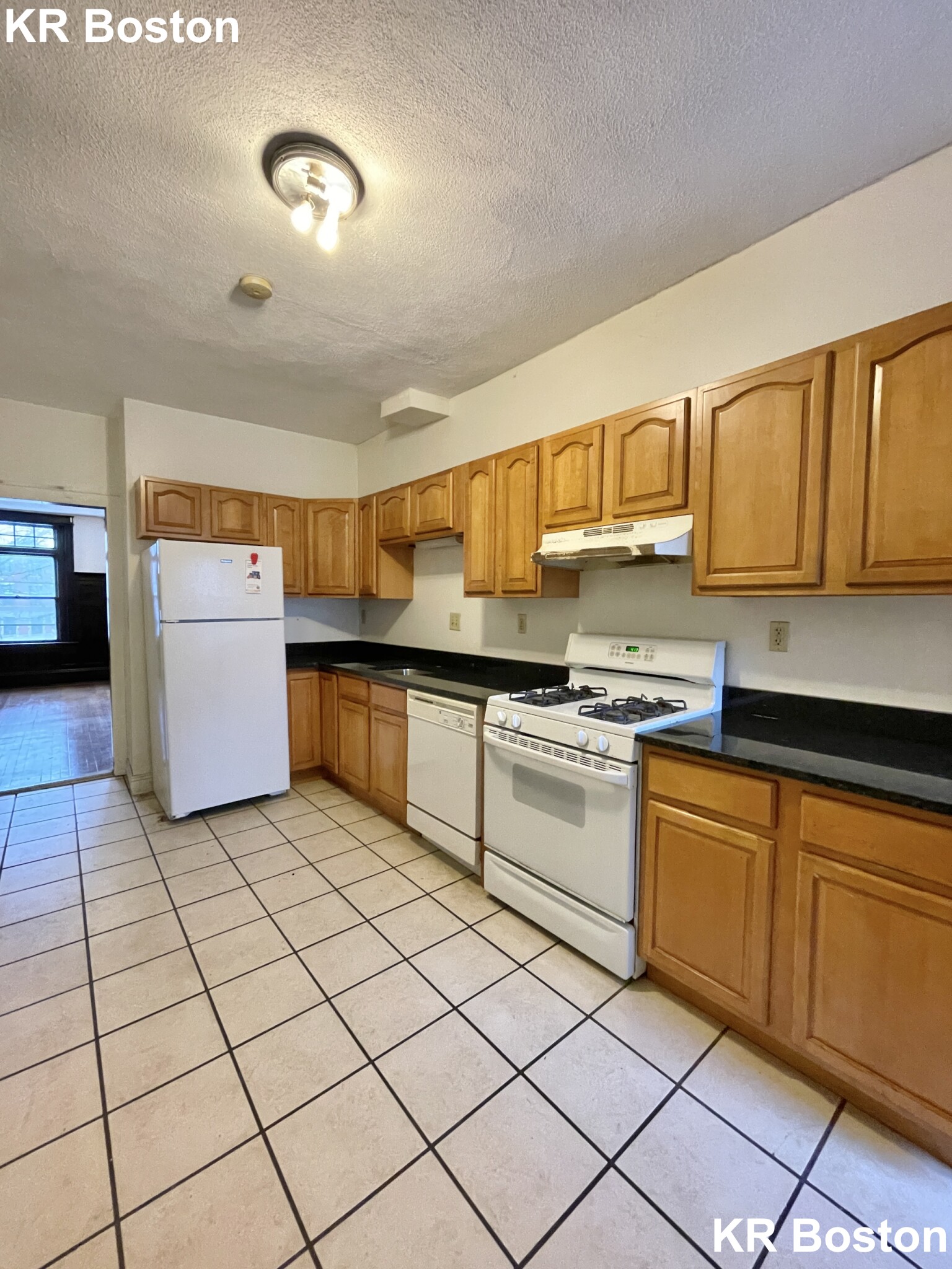 1900 Beacon St, Chestnut Hill