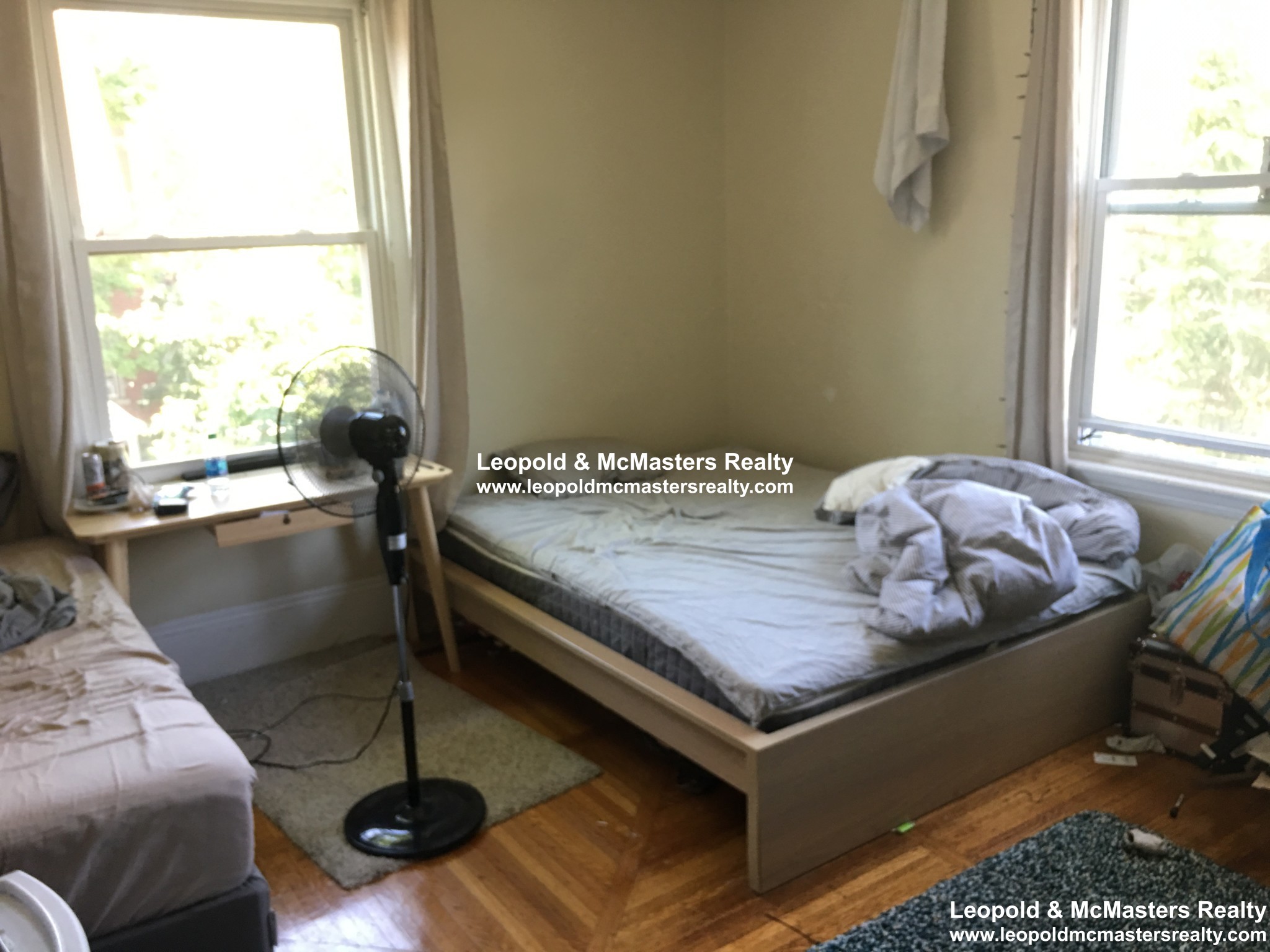 19 Braemore Rd, Brighton