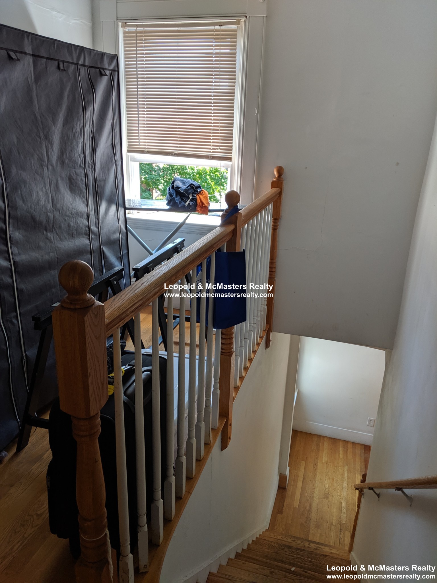 19 Braemore Rd, Brighton