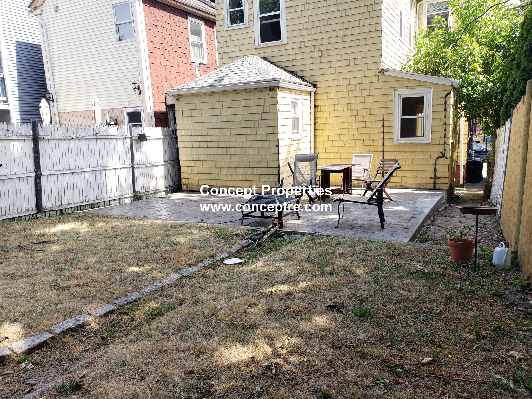 126 Saratoga St, East Boston