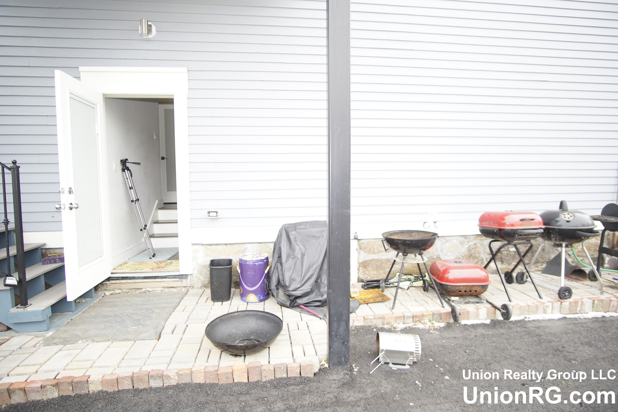 78 Forest St, Roxbury