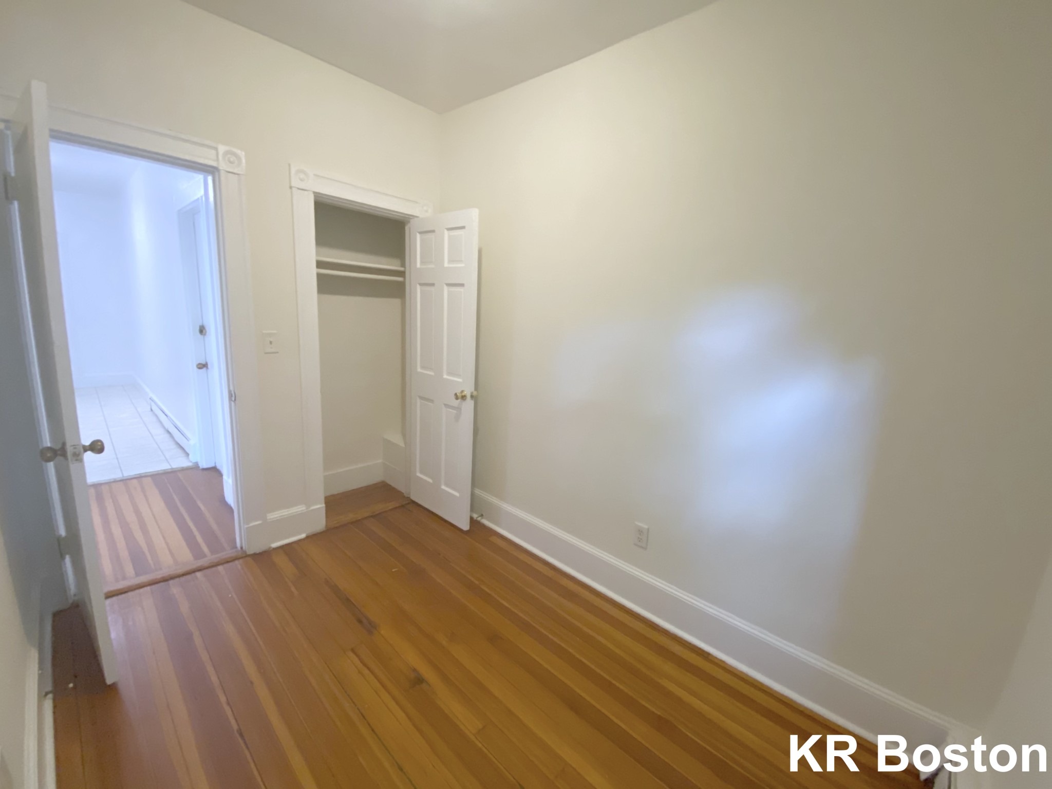 26 Fairbanks St, Washington Square