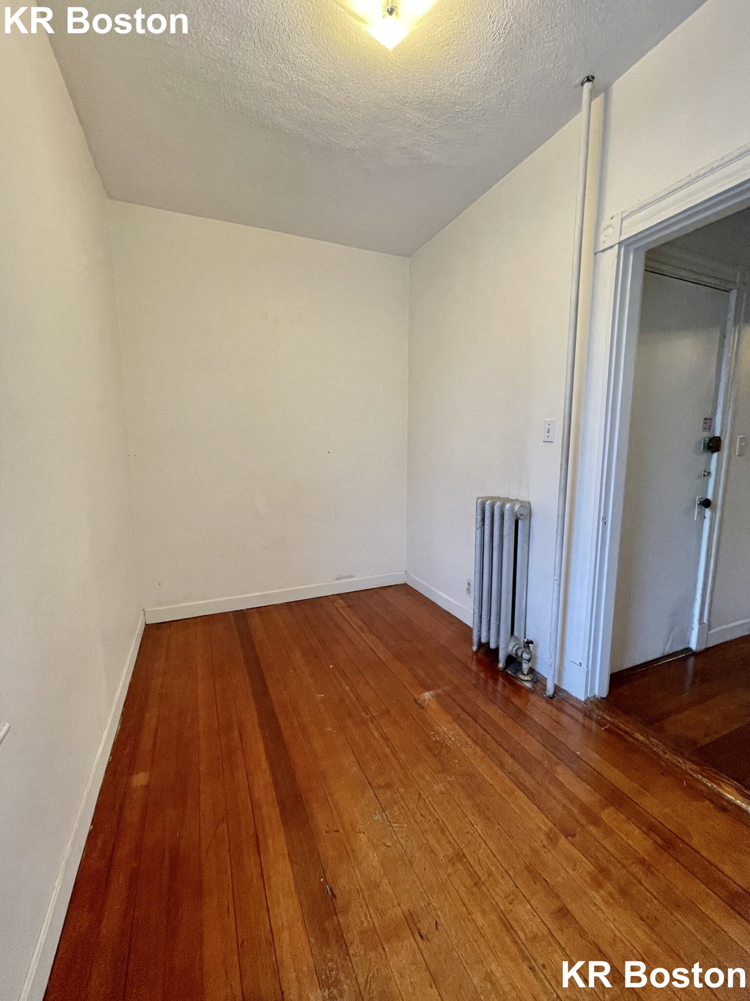 1908 Beacon St, Chestnut Hill