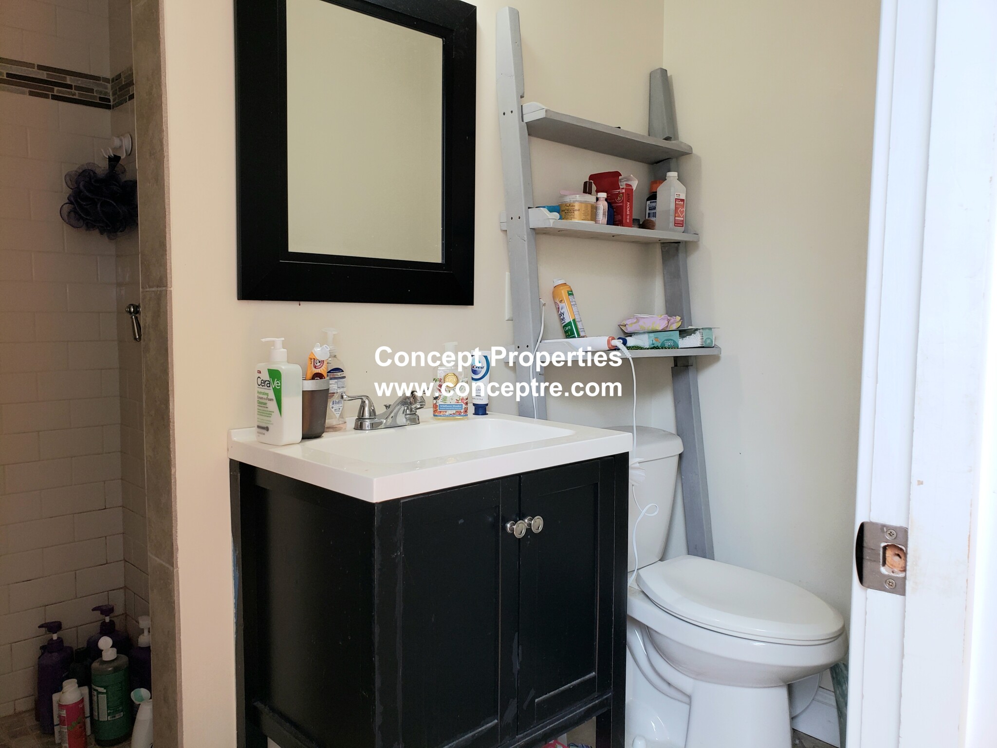 126 Saratoga St, East Boston