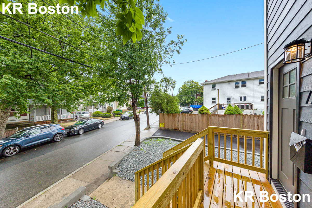 77 Winchester St, Medford