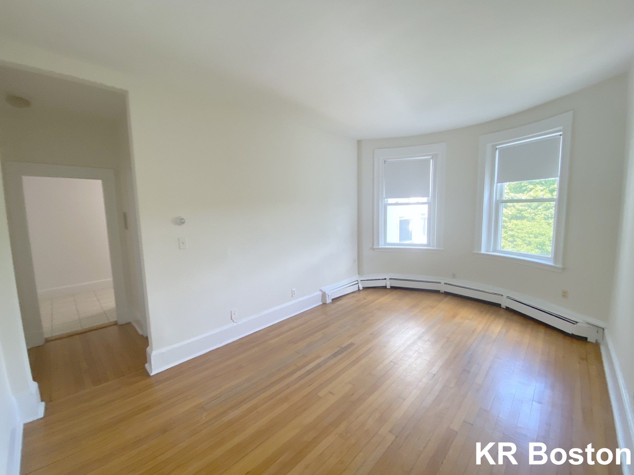 27 Fairbanks St, Washington Square