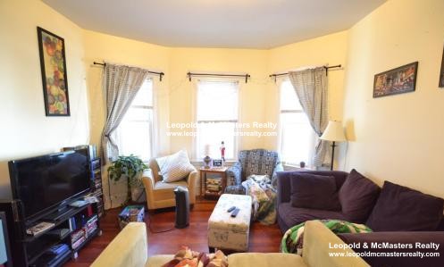 36 Brackett St, Brighton