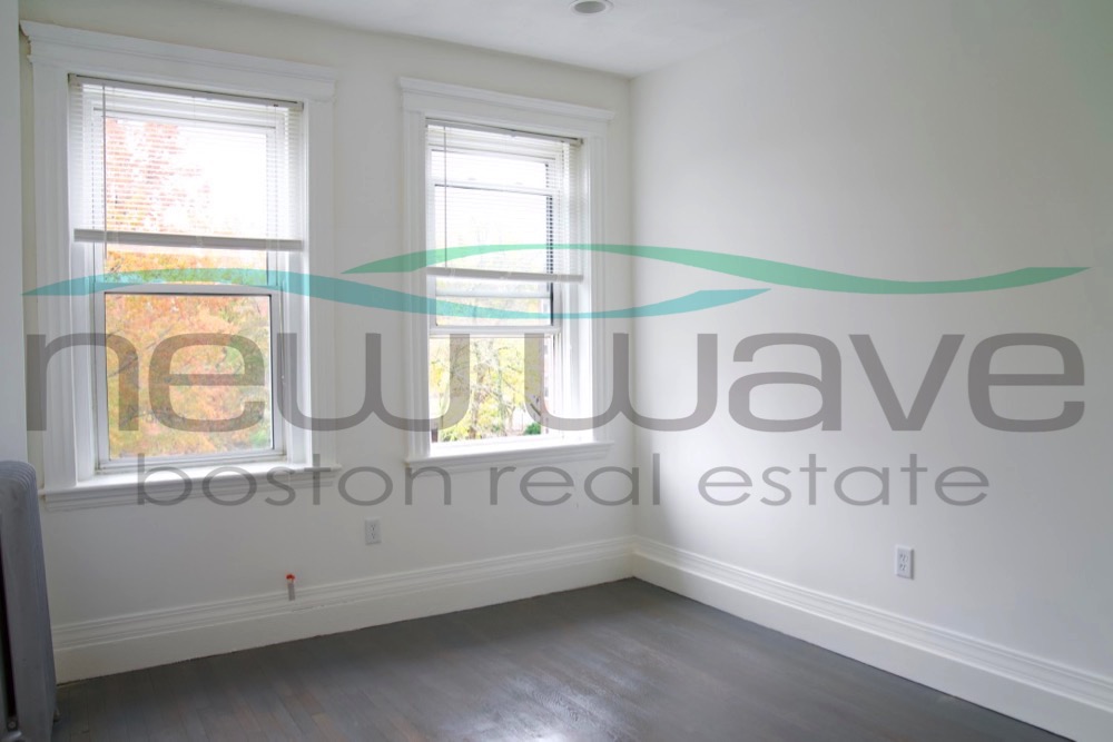 102 Queensberry St, Fenway