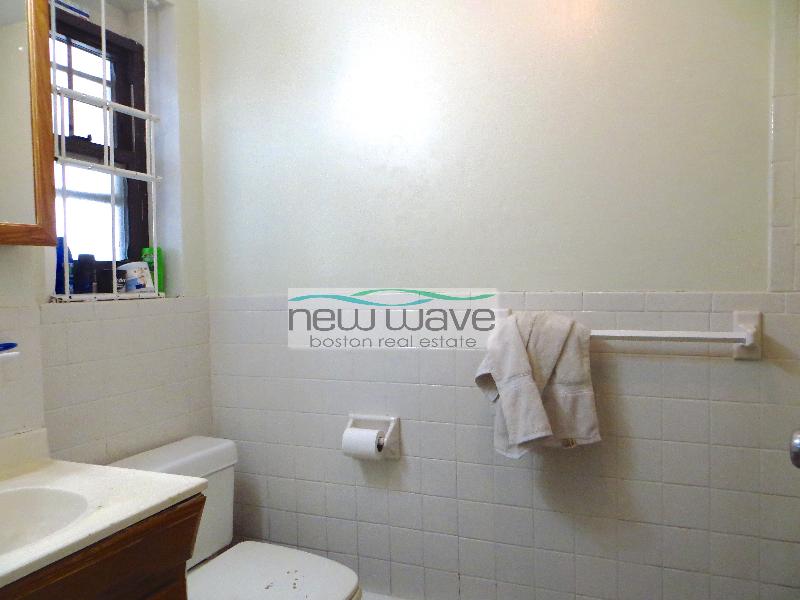 58 Queensberry, Fenway