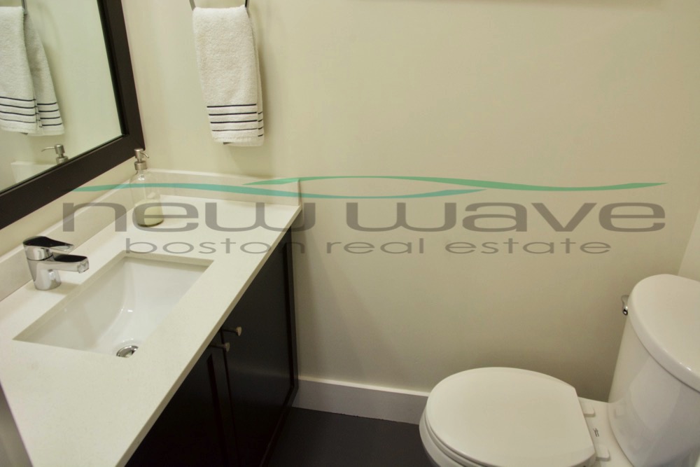 659 Massachusetts Ave, South End