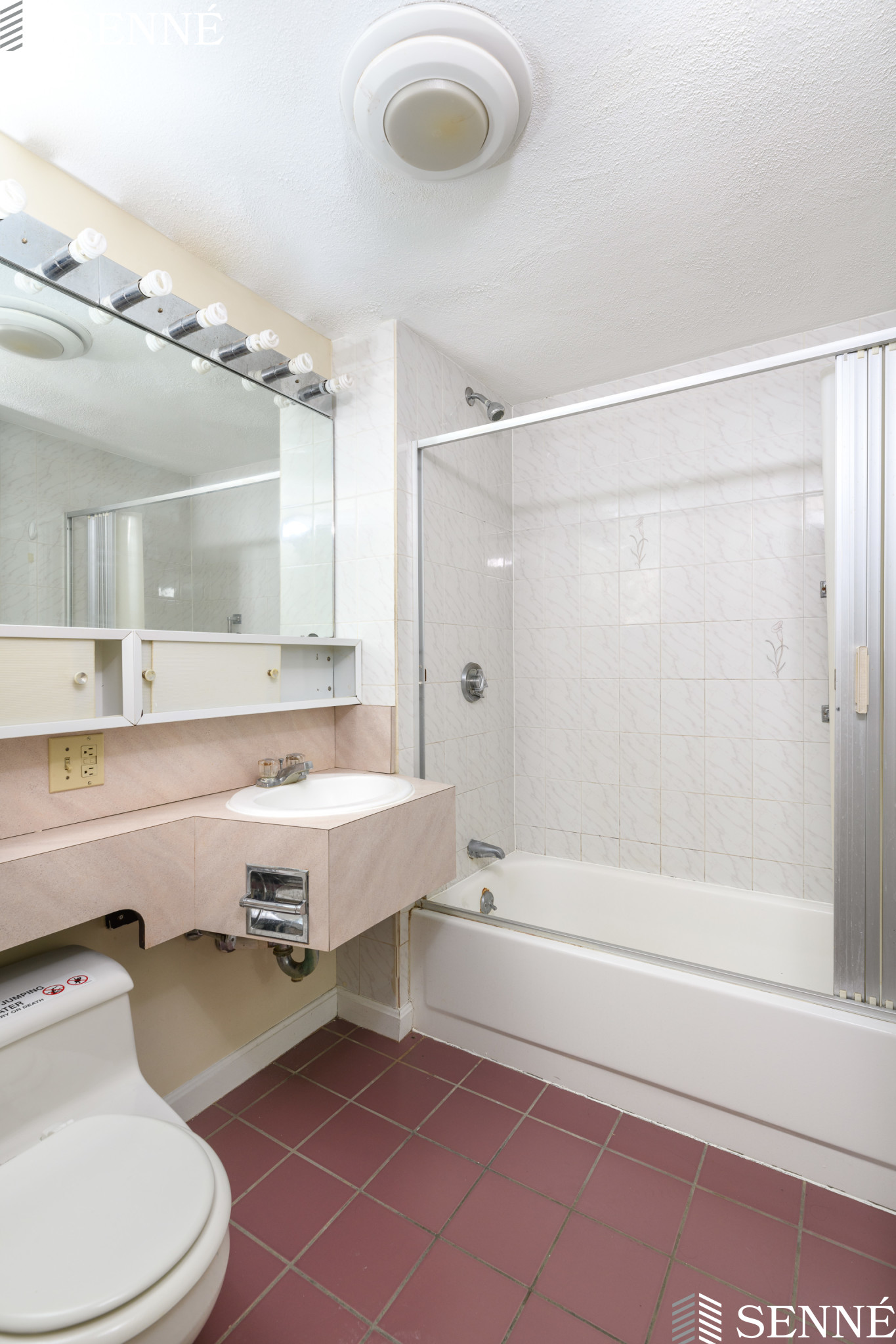 12 Mount Auburn St, Harvard Square