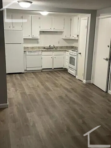 6 Old Colony Rd, Arlington