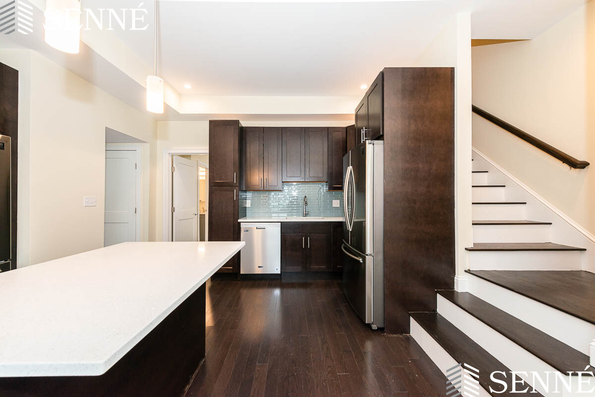 10 Marion St, Medford