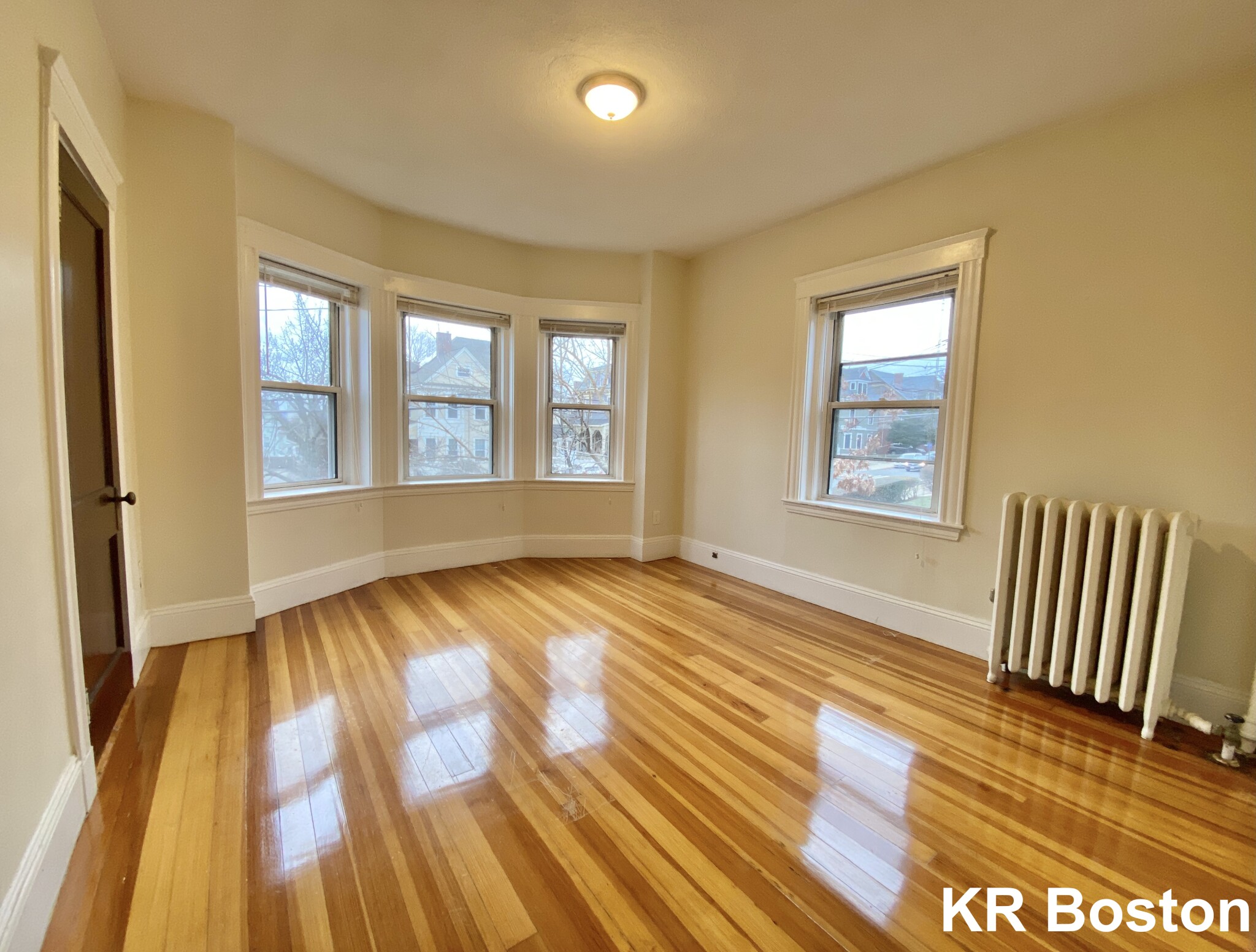 163 Summer St, Winter Hill