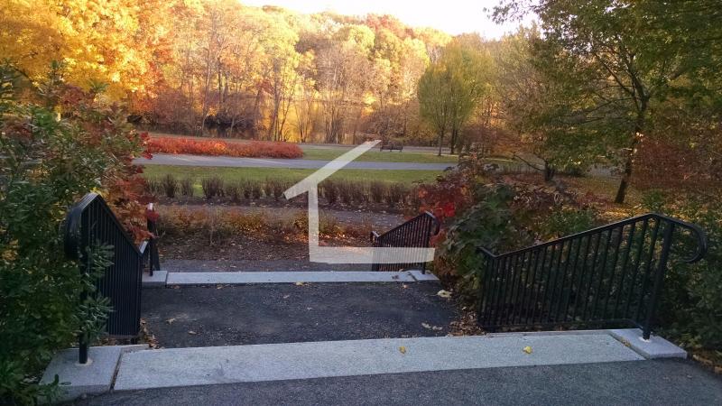 60 Glen Rd, Brookline Village