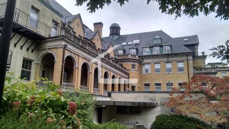 60 Glen Rd, Brookline Village