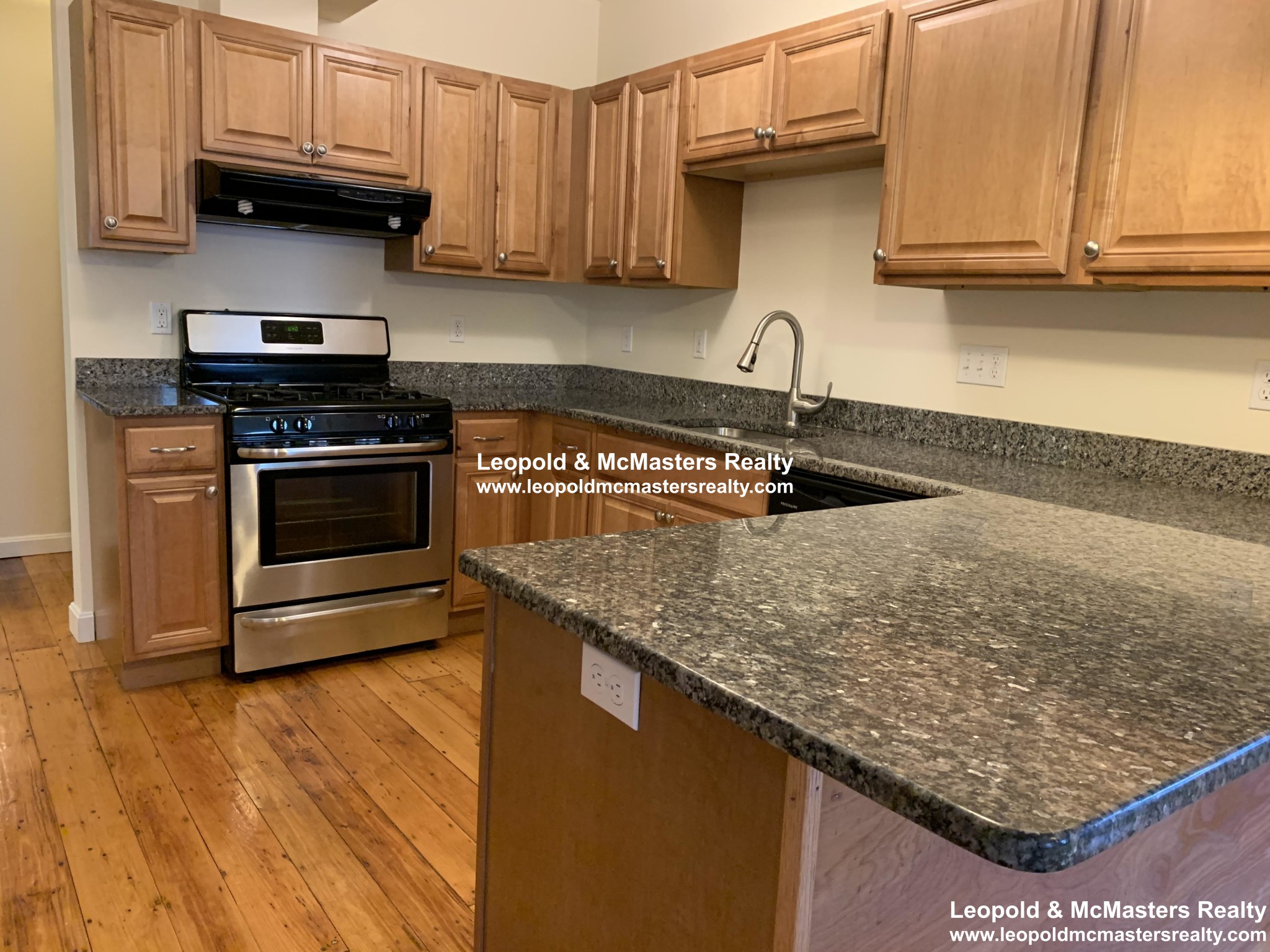 5 Smythe St, Brookline Village