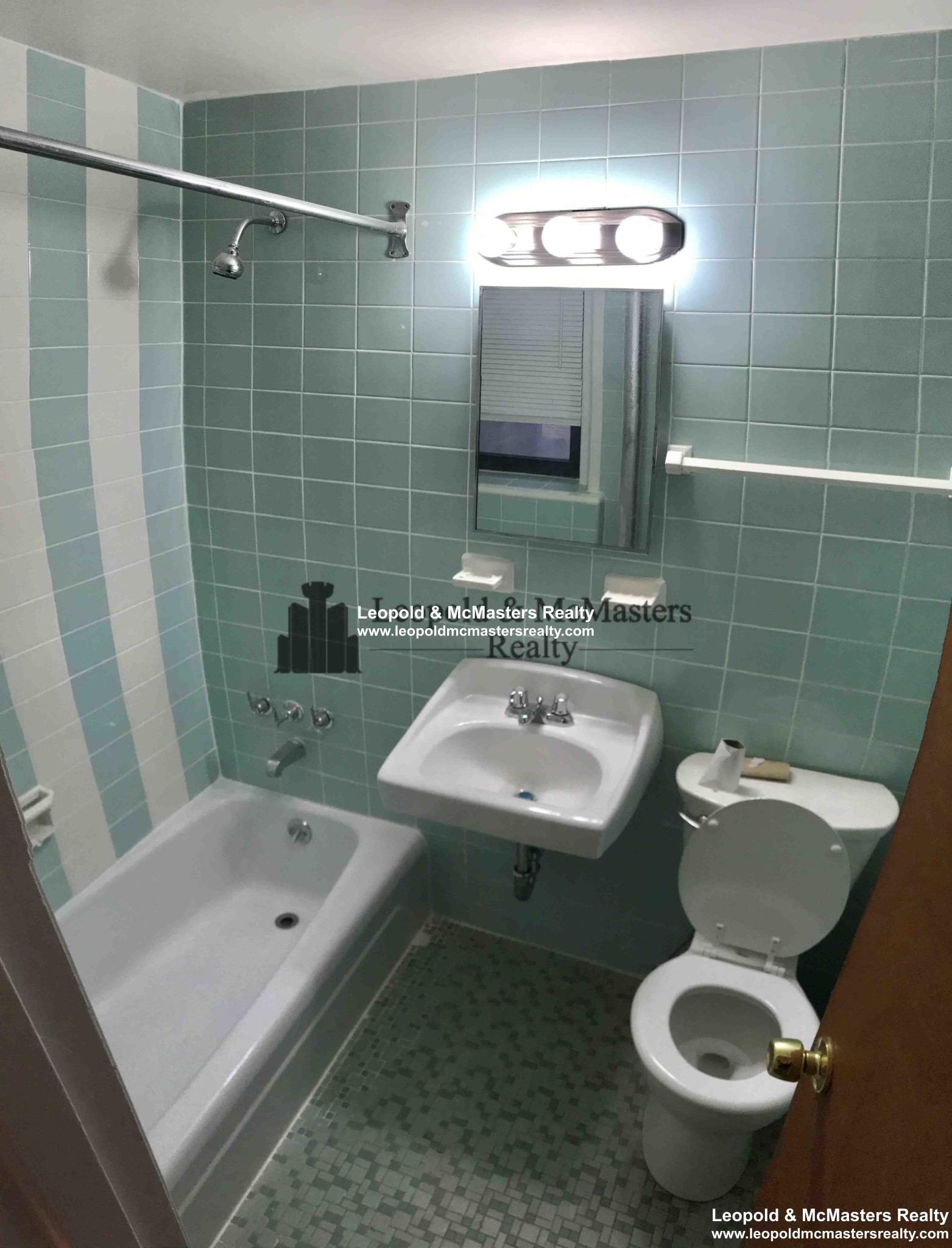 1315 Commonwealth Ave, Allston