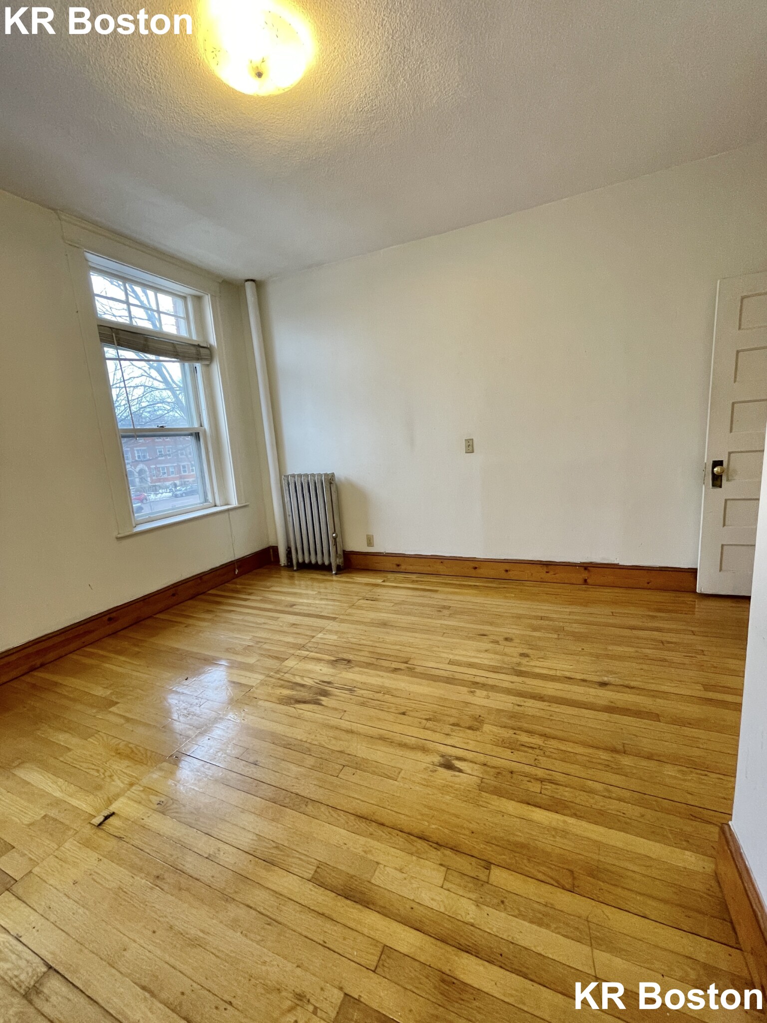 1907 Beacon St, Chestnut Hill