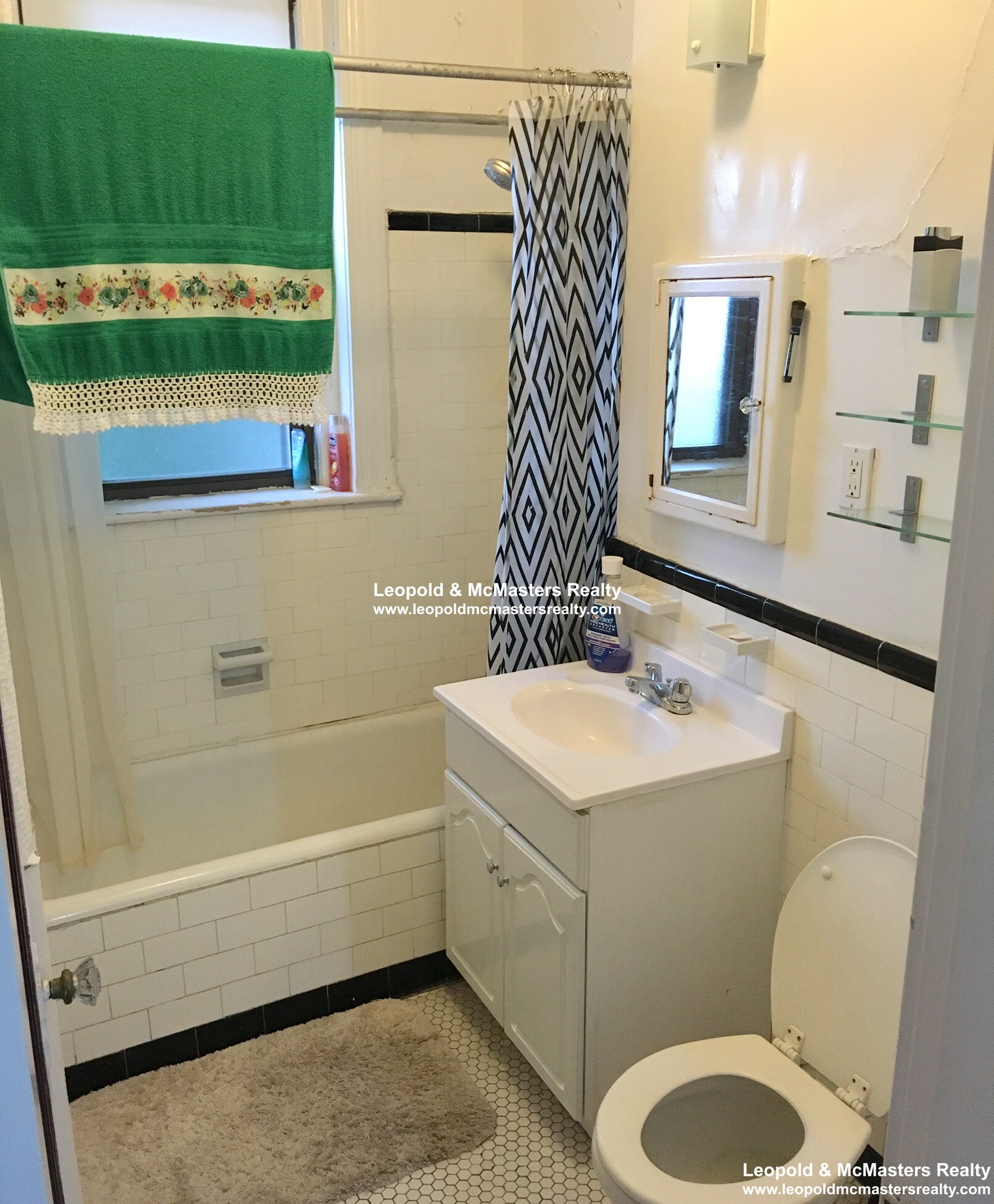 26 Bellevue St, West Roxbury