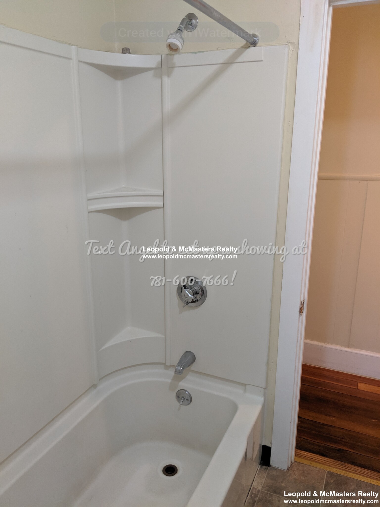 34 Trident Ave, Winthrop