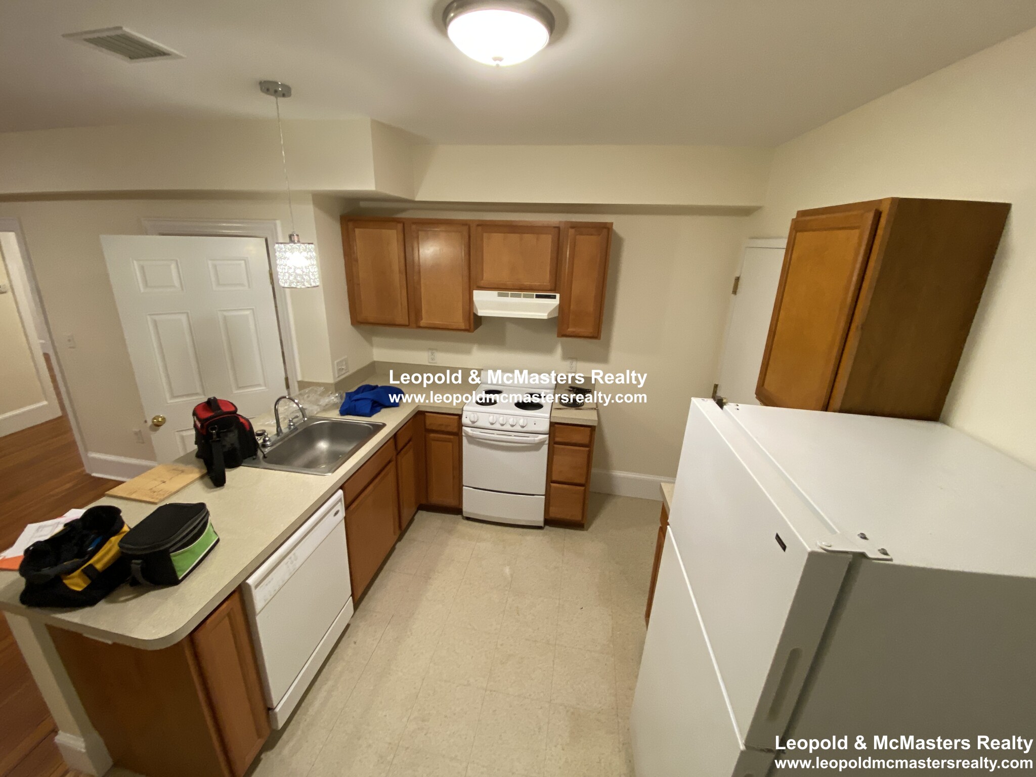 881 Massachusetts Ave, Mid Cambridge