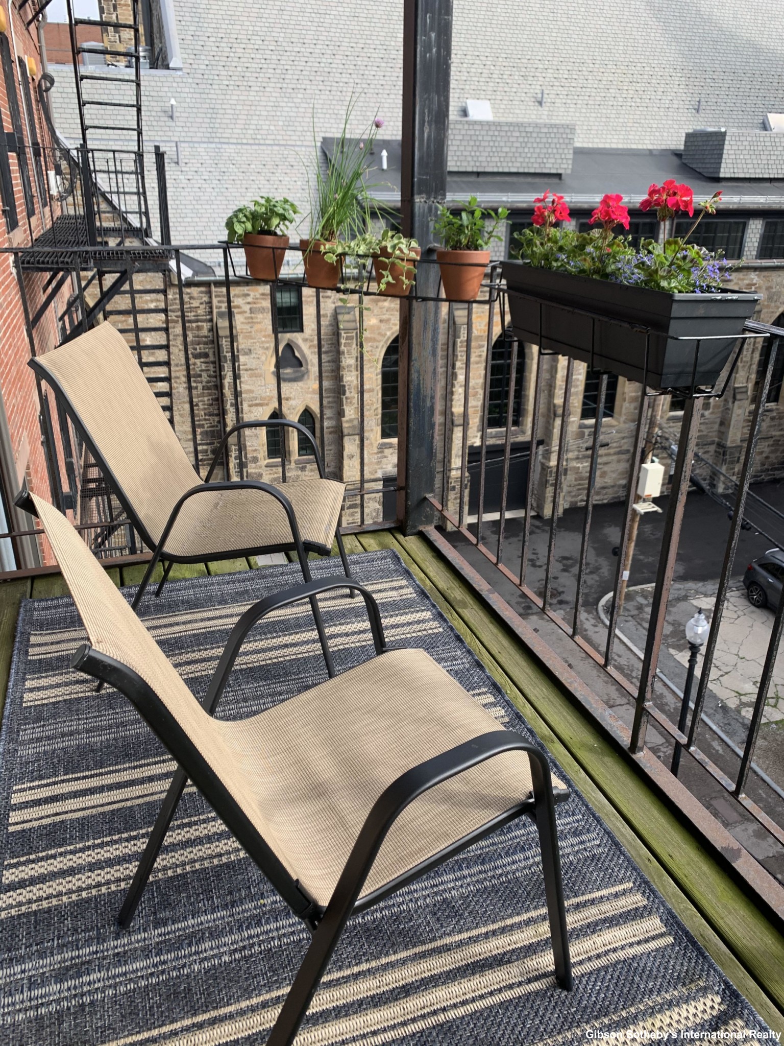 87 Worcester St, South End