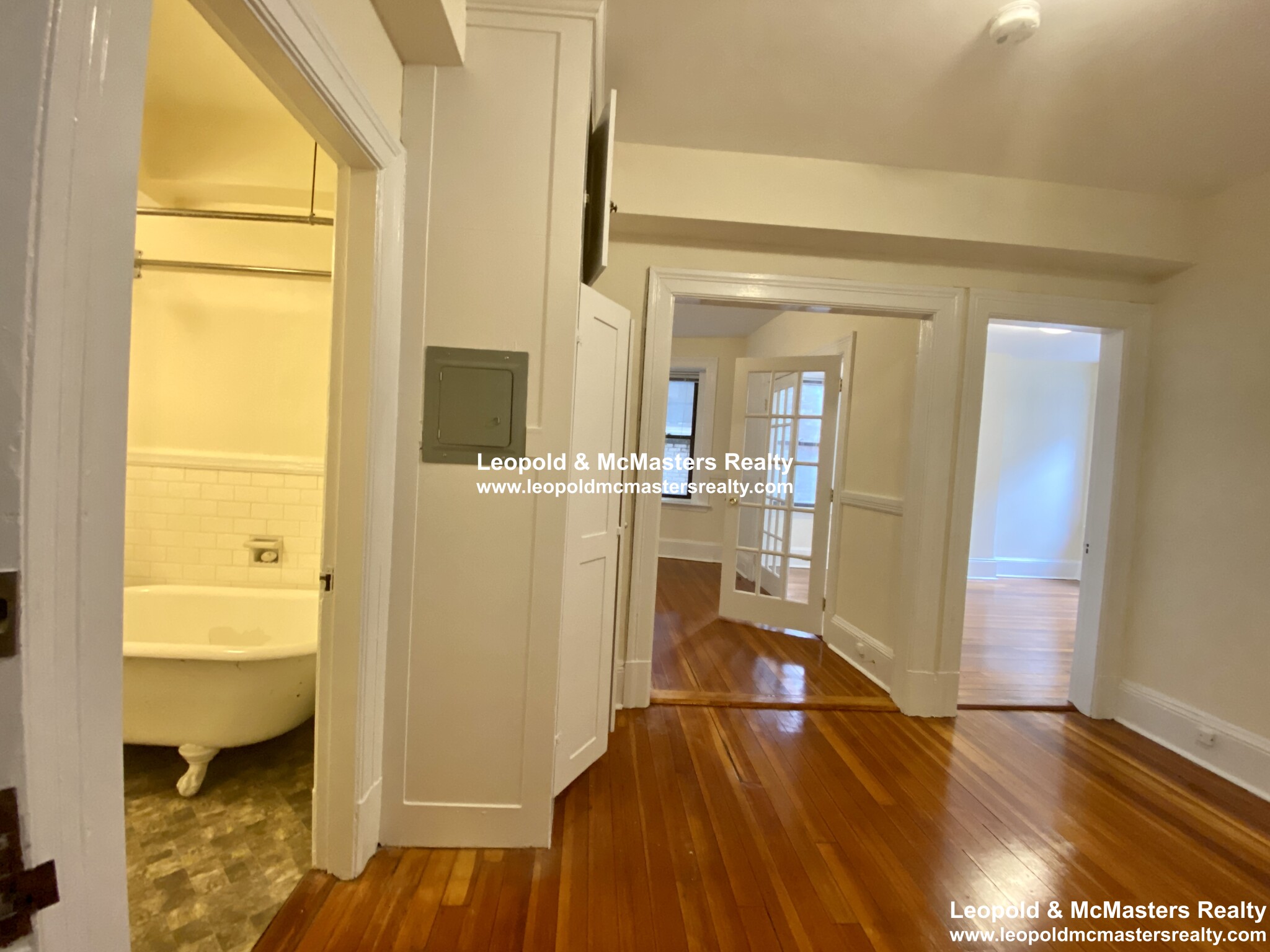 885 Massachusetts Ave, Mid Cambridge