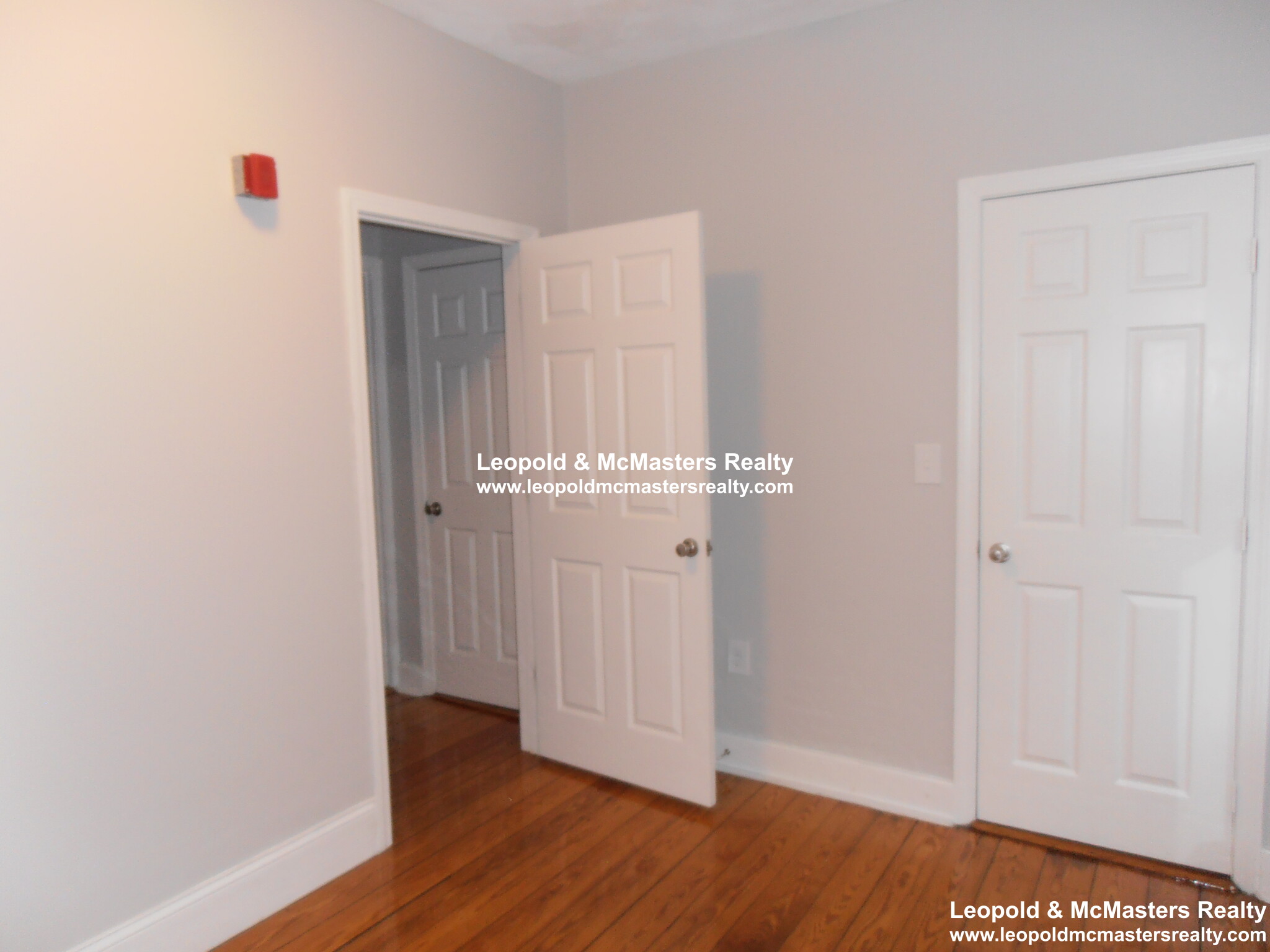 105 Sydney, Dorchester