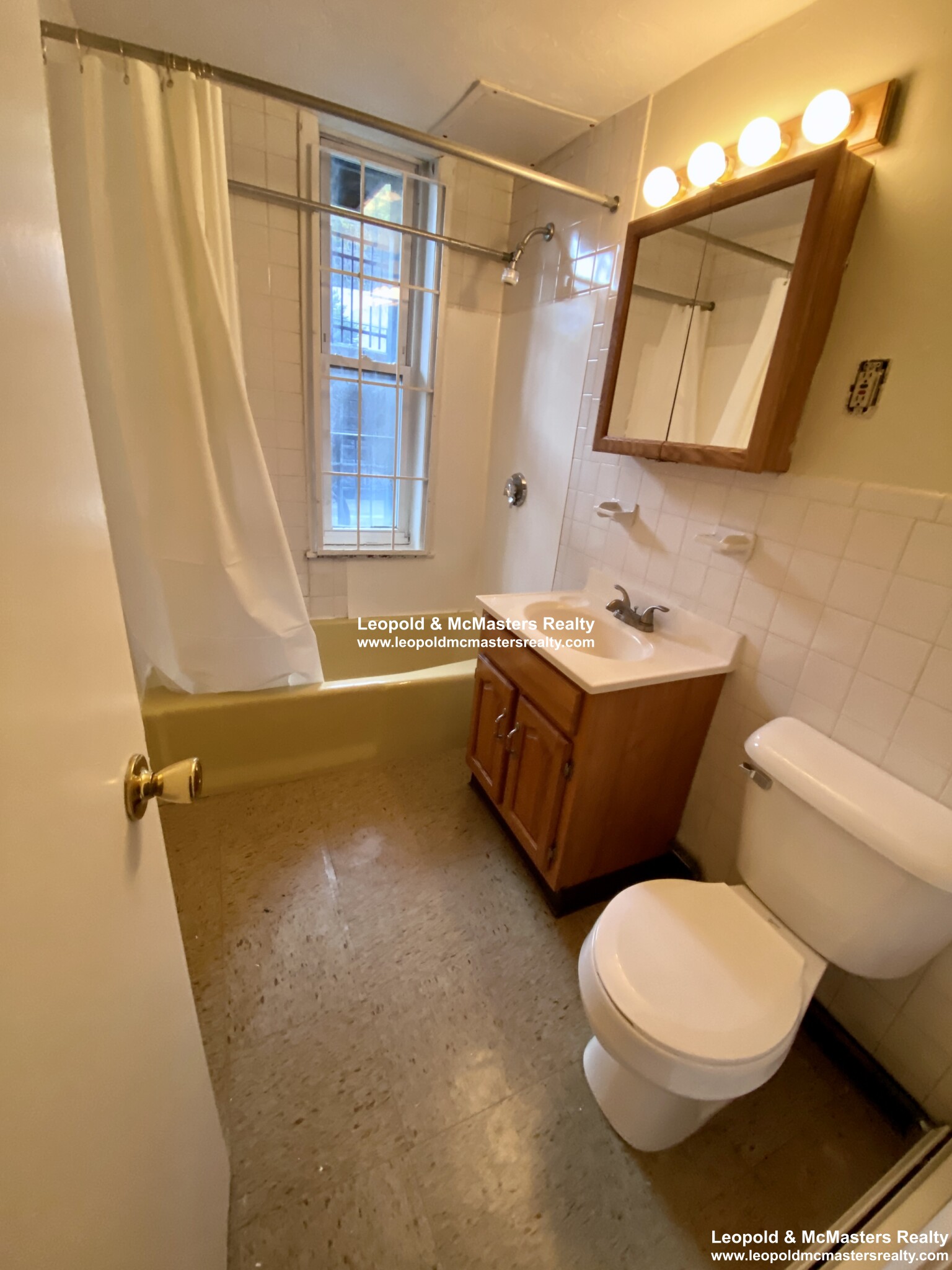 36 Huntington Ave, Mission Hill