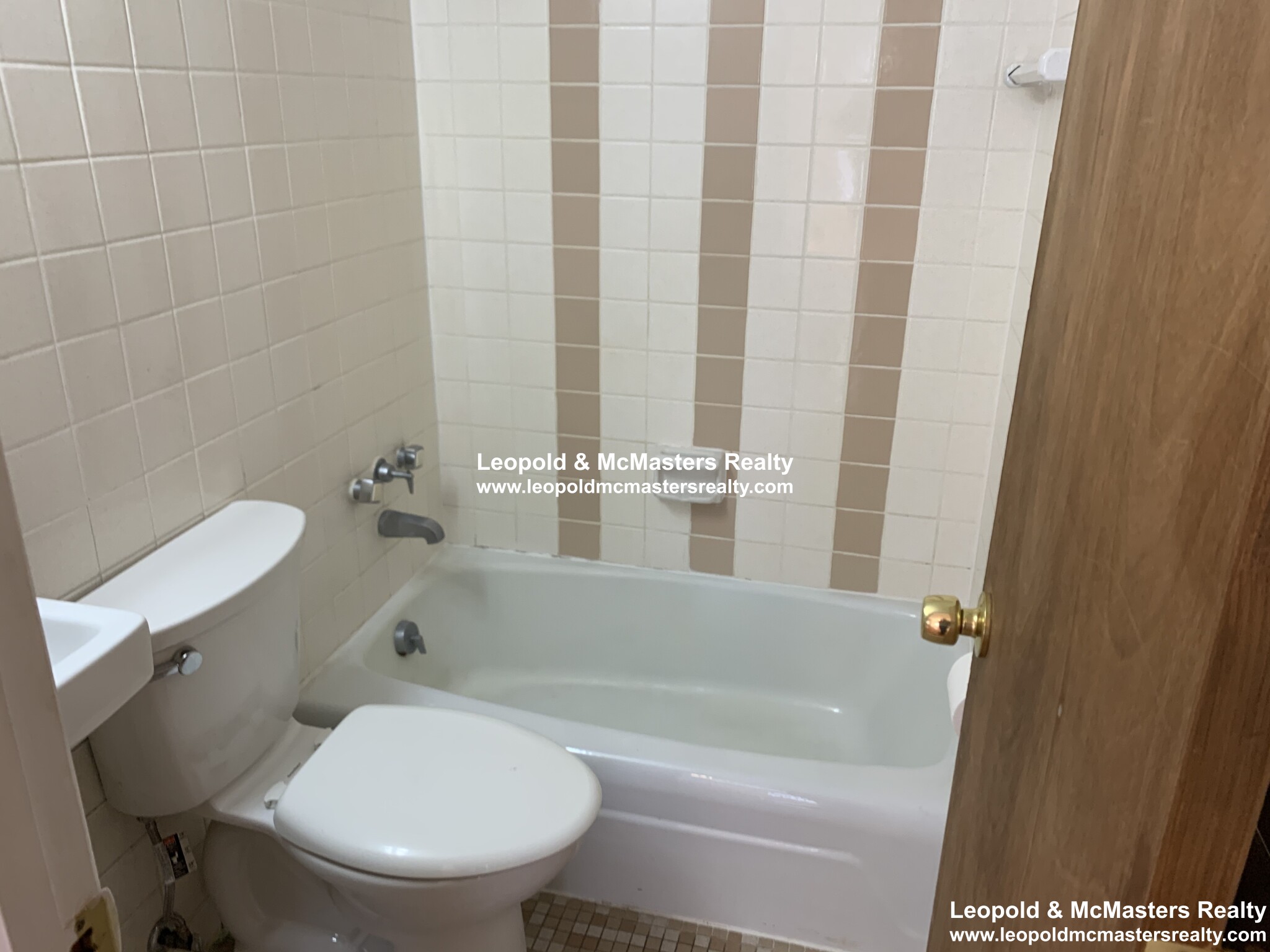 1315 Commonwealth Ave, Allston