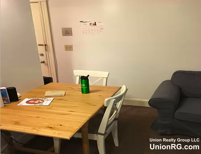 829 Beacon St, Fenway