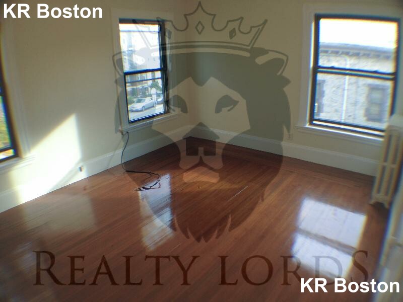 34 Quint Ave, Allston