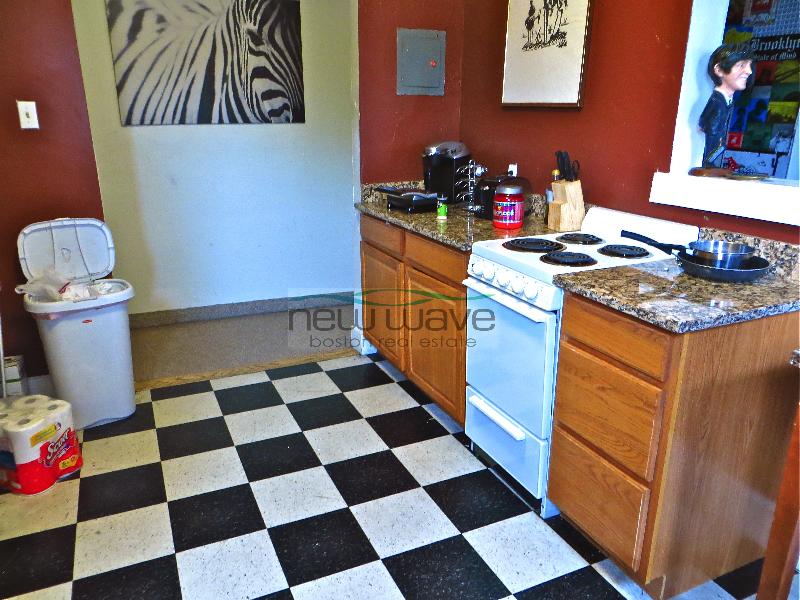 132 Hemenway St, Fenway