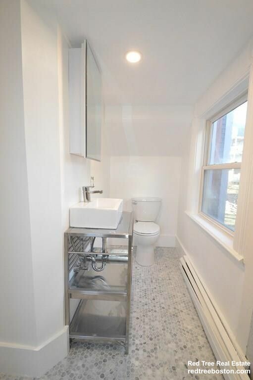 41 Elmore St, Roxbury