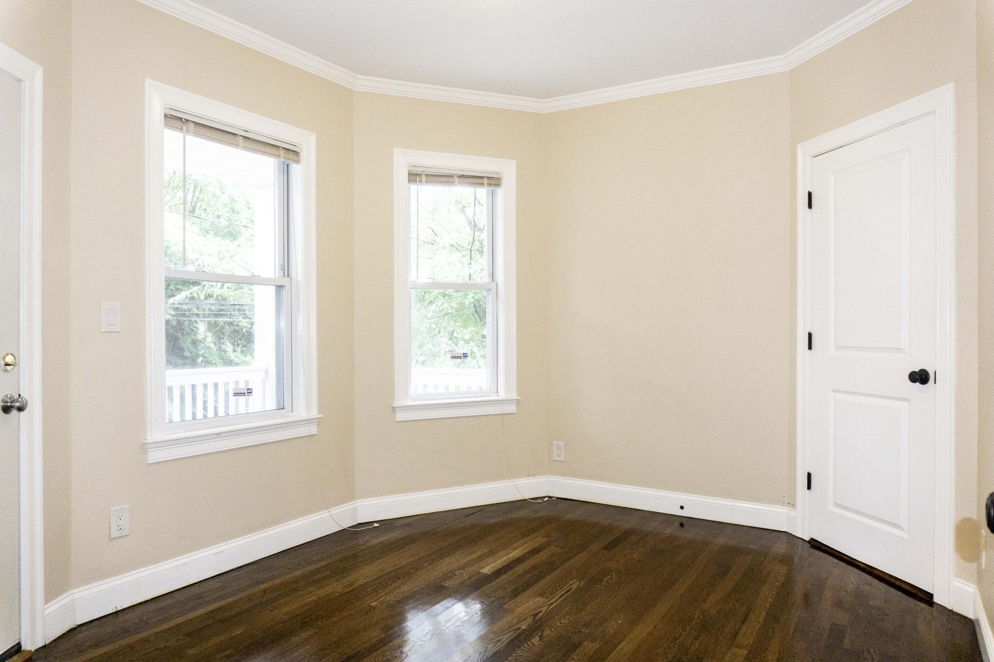 39 Glen Rd, Jamaica Plain