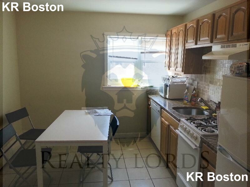 3 President Ter, Allston