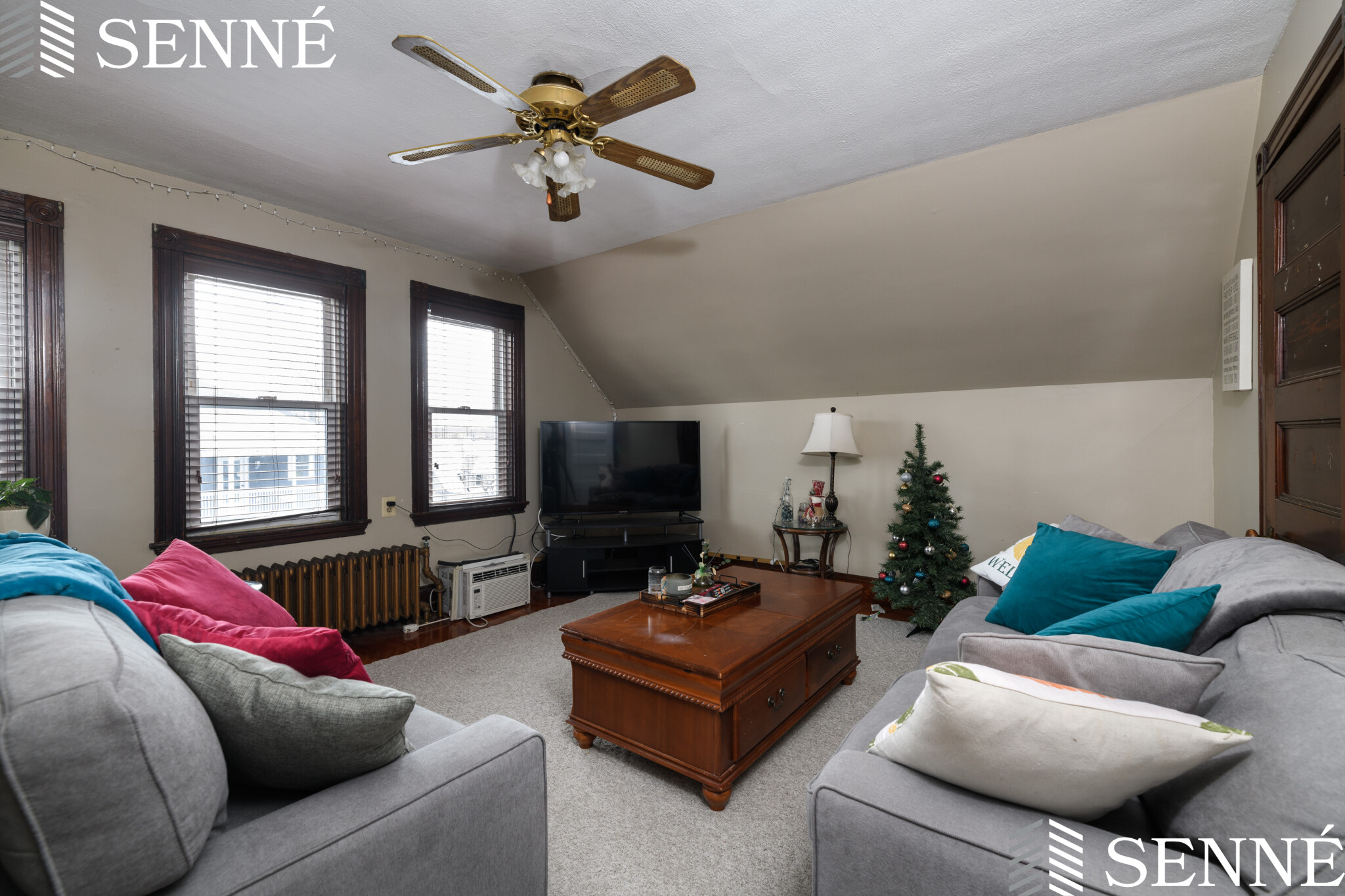 49 Walk Hill, Jamaica Plain