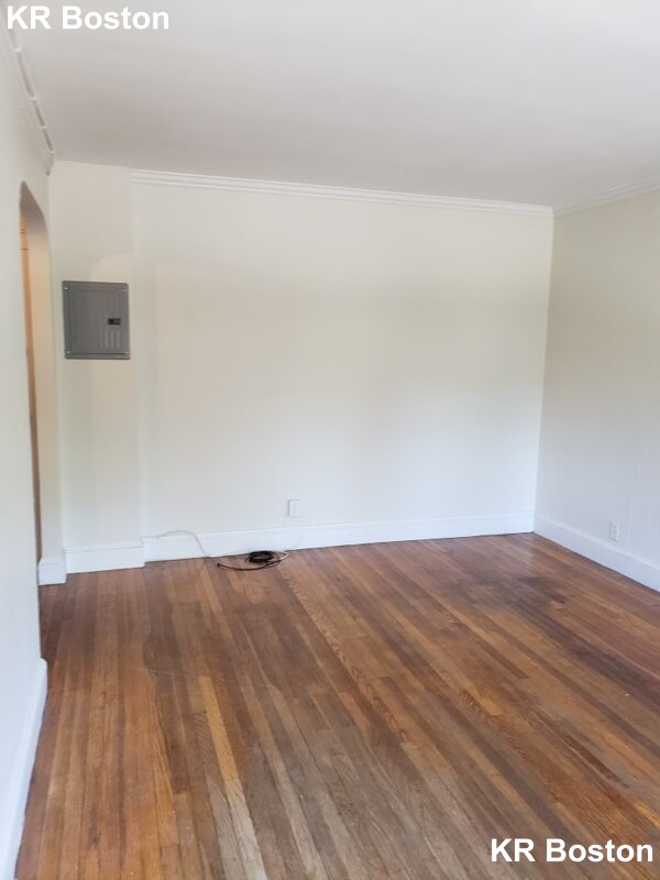 2045 Commonwealth Ave, Brighton