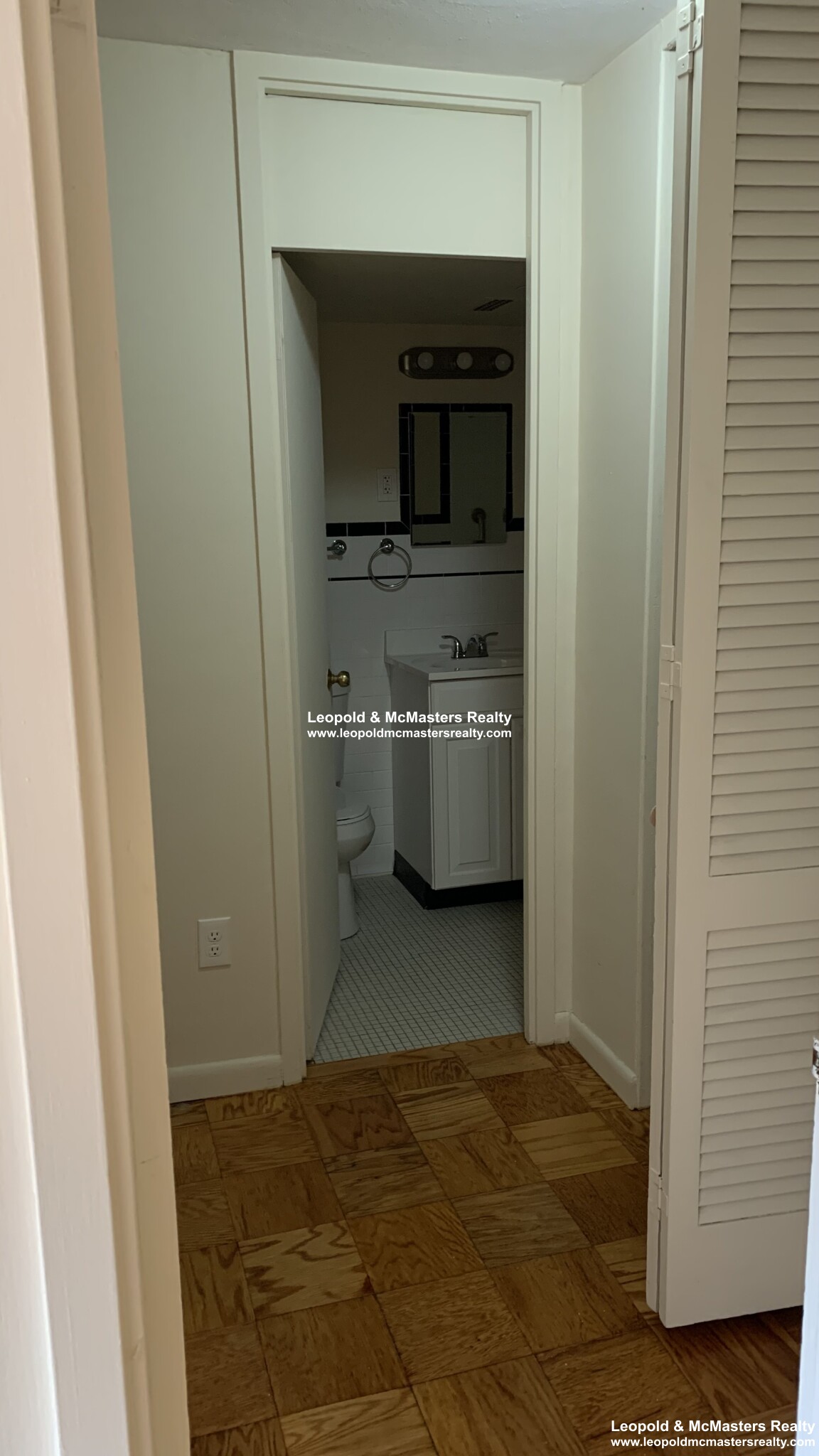 101 Monmouth St, Longwood