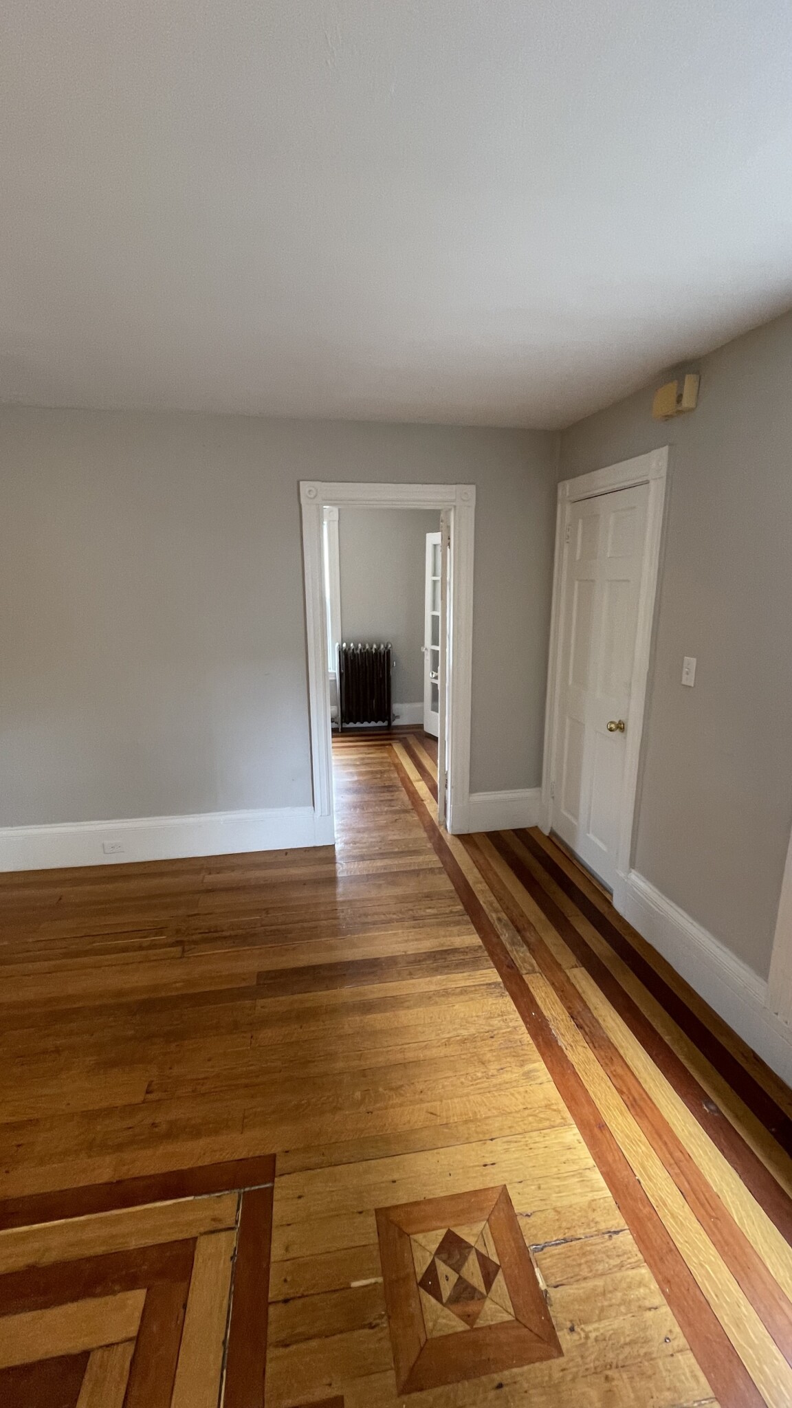 196 Fairmount Ave, Hyde Park