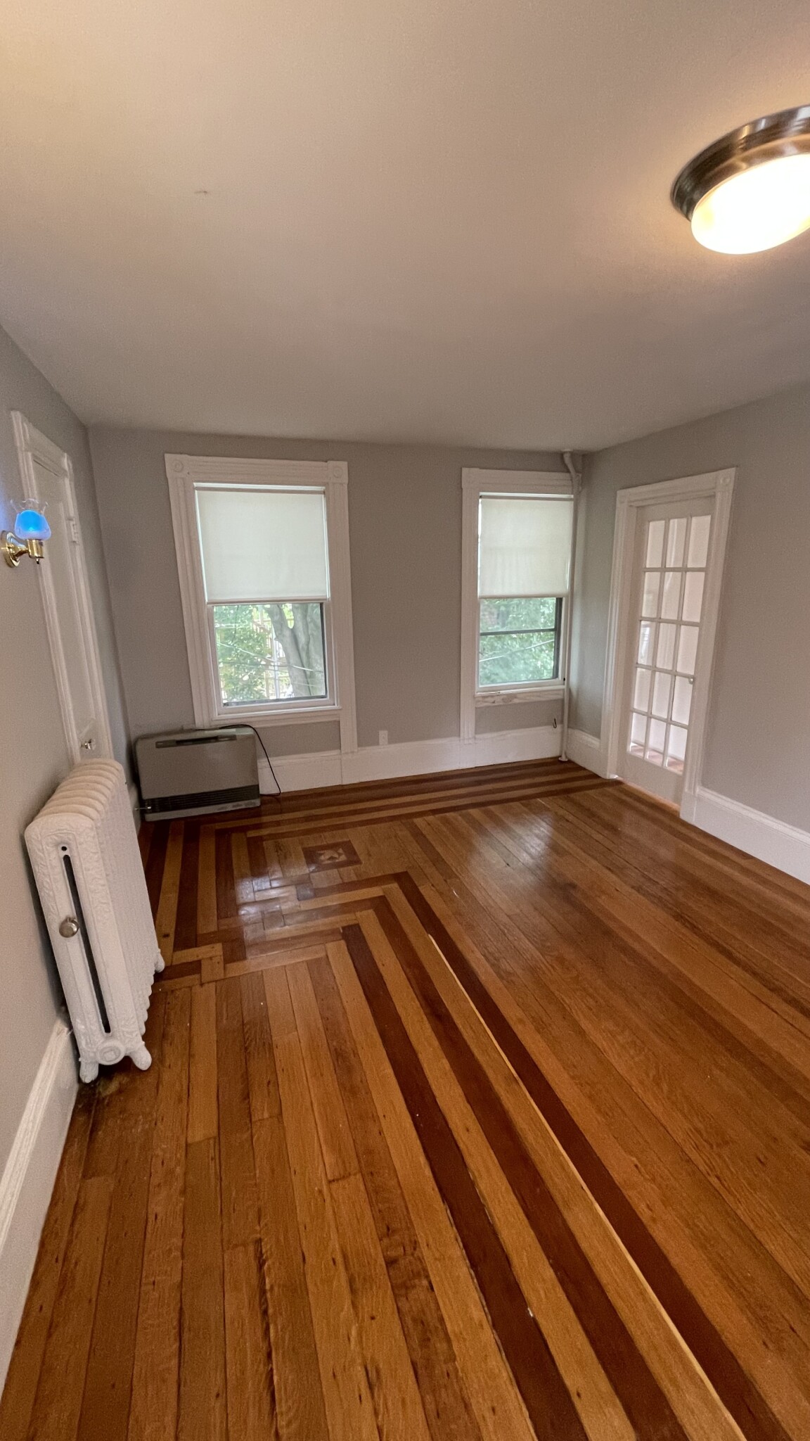 196 Fairmount Ave, Hyde Park