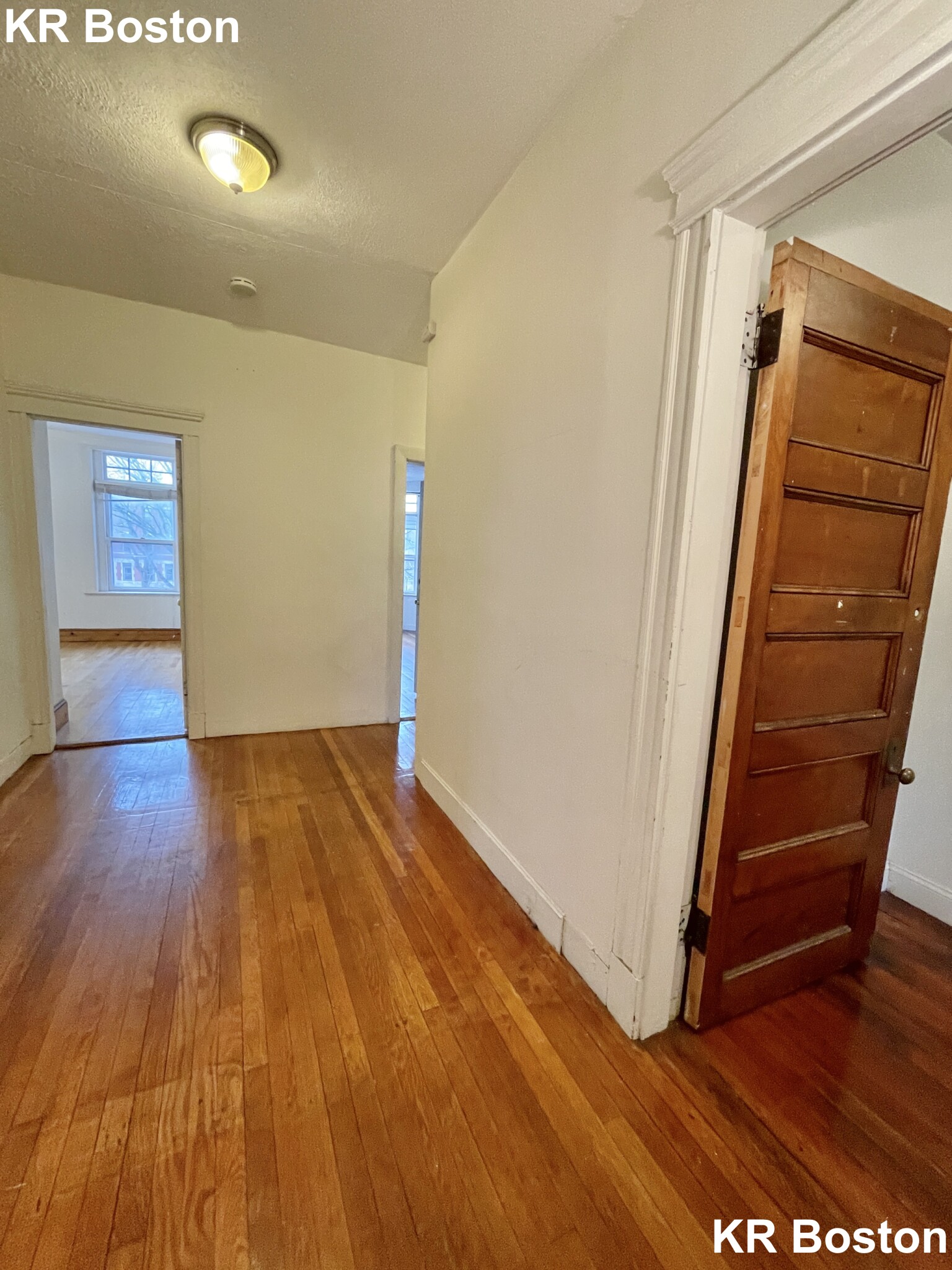 1907 Beacon St, Chestnut Hill