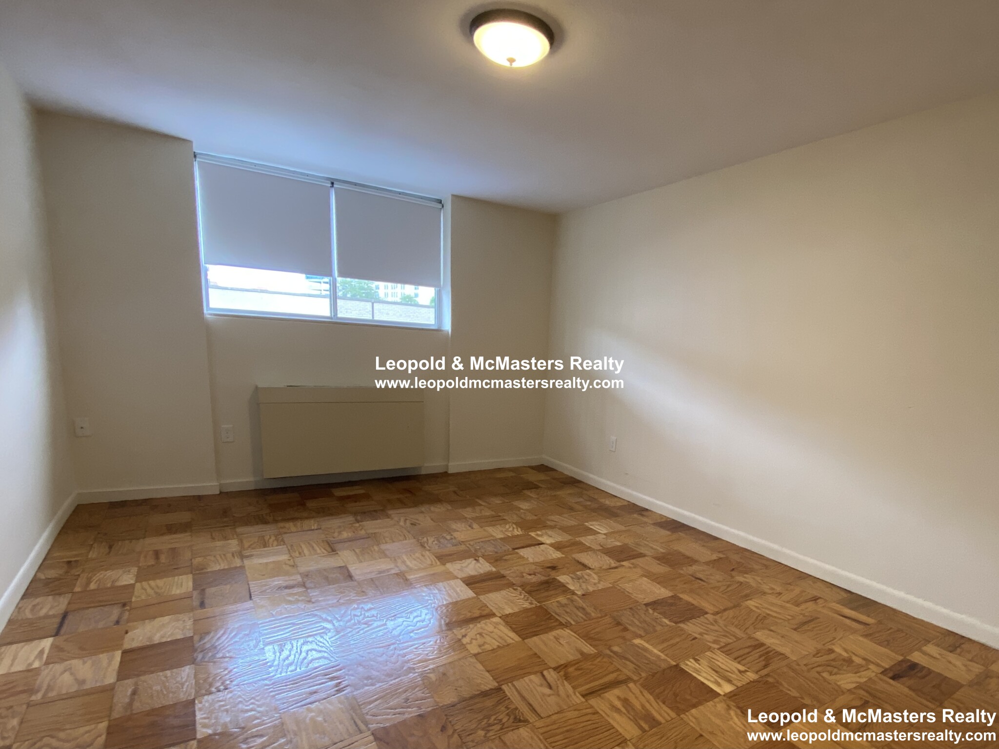 101 Monmouth St, Longwood