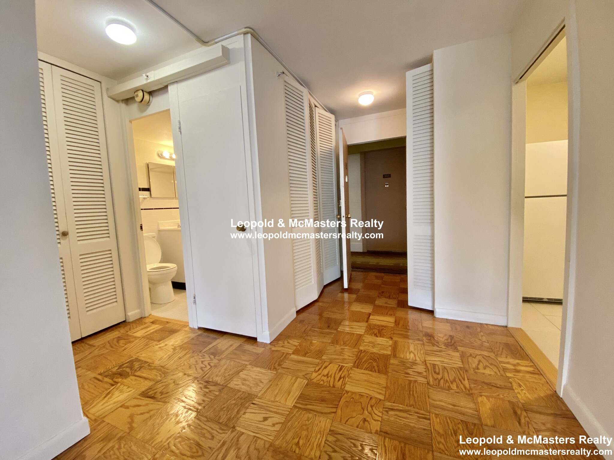 101 Monmouth St, Longwood