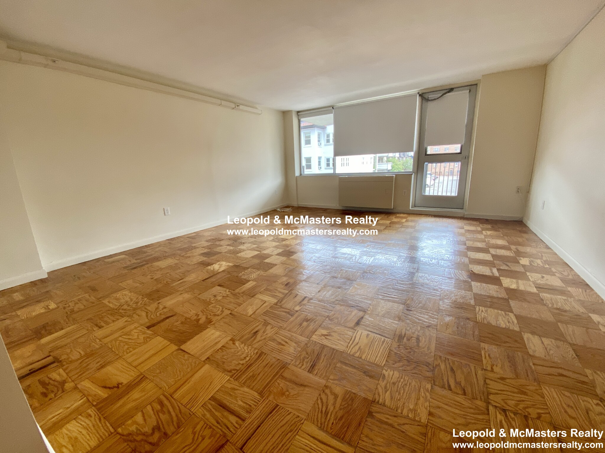 101 Monmouth St, Longwood