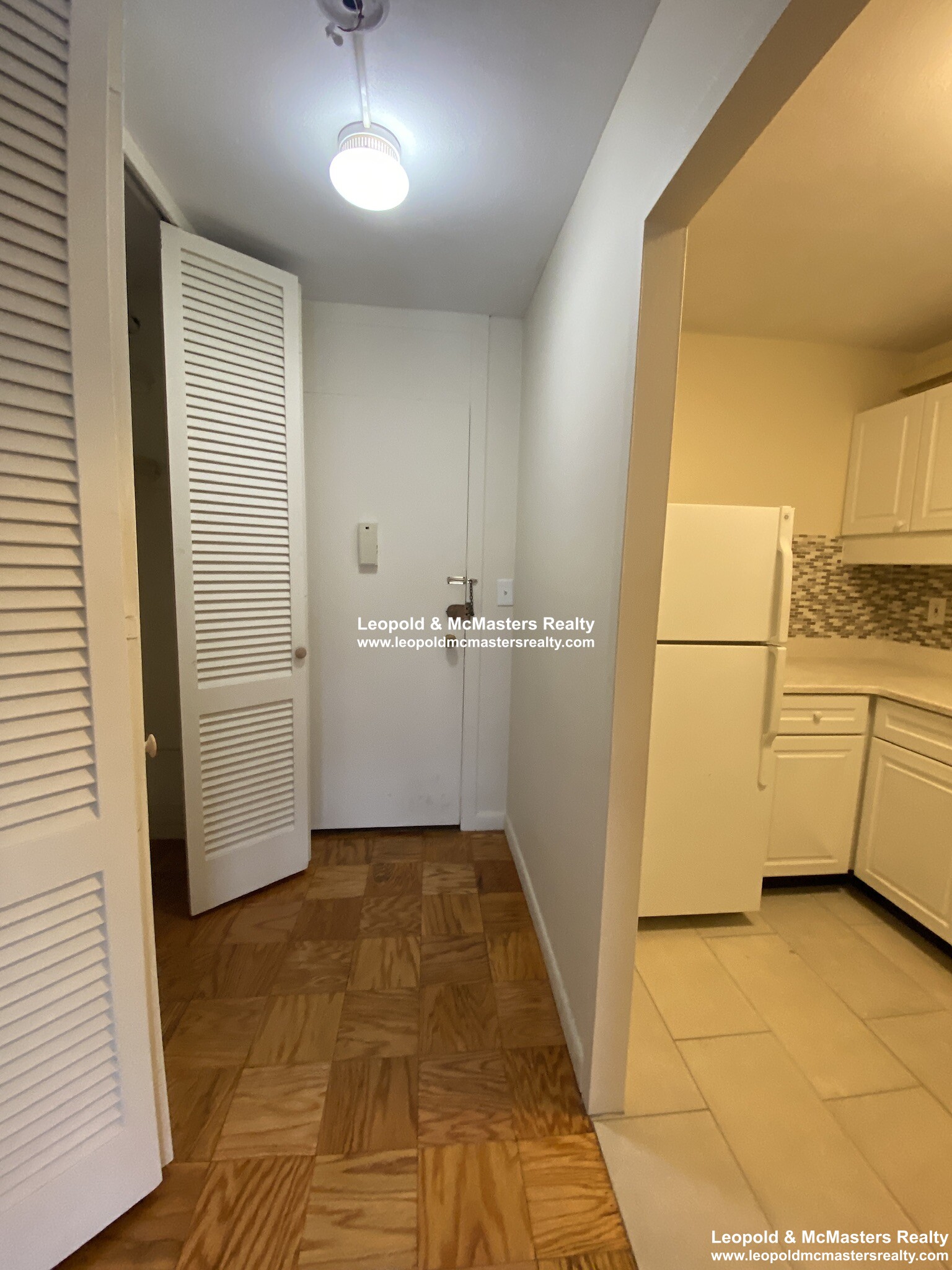 101 Monmouth St, Longwood